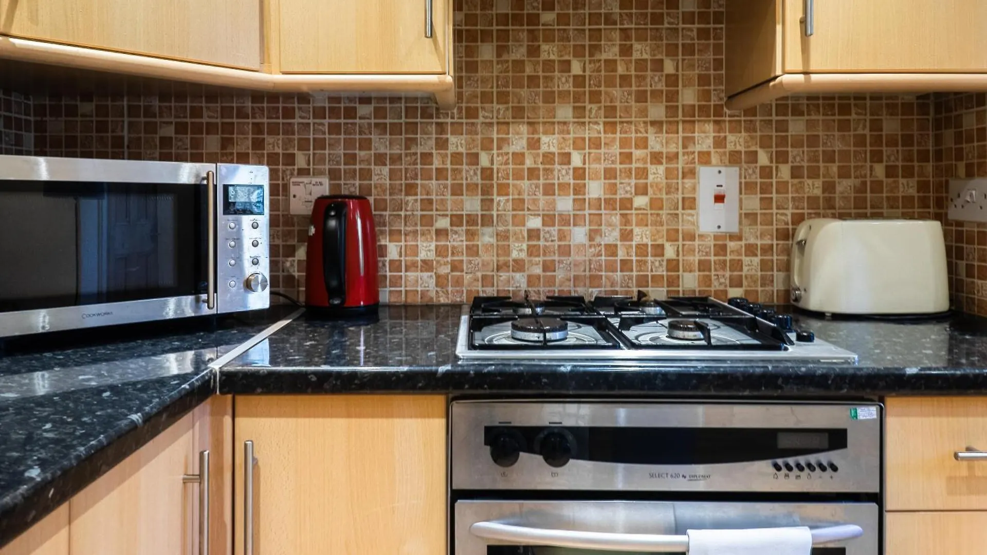 Cosy And Modern Apartment In Central Εδιμβούργο